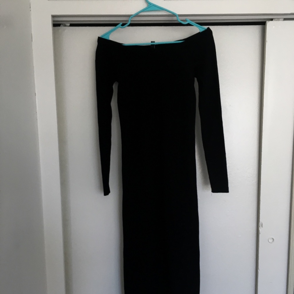 Off-the-Shoulder Long Sleeve Black Midi Dress